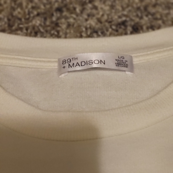 89th and Madison long sleeve shirt, be brave, be strong, be kind, Size Large - Picture 3 of 8